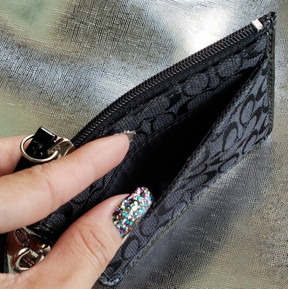 Coach wallet - Picture 1 of 4